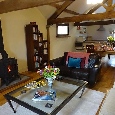 Glanhenwye Courtyard Cottages Glasbury Dış mekan fotoğraf