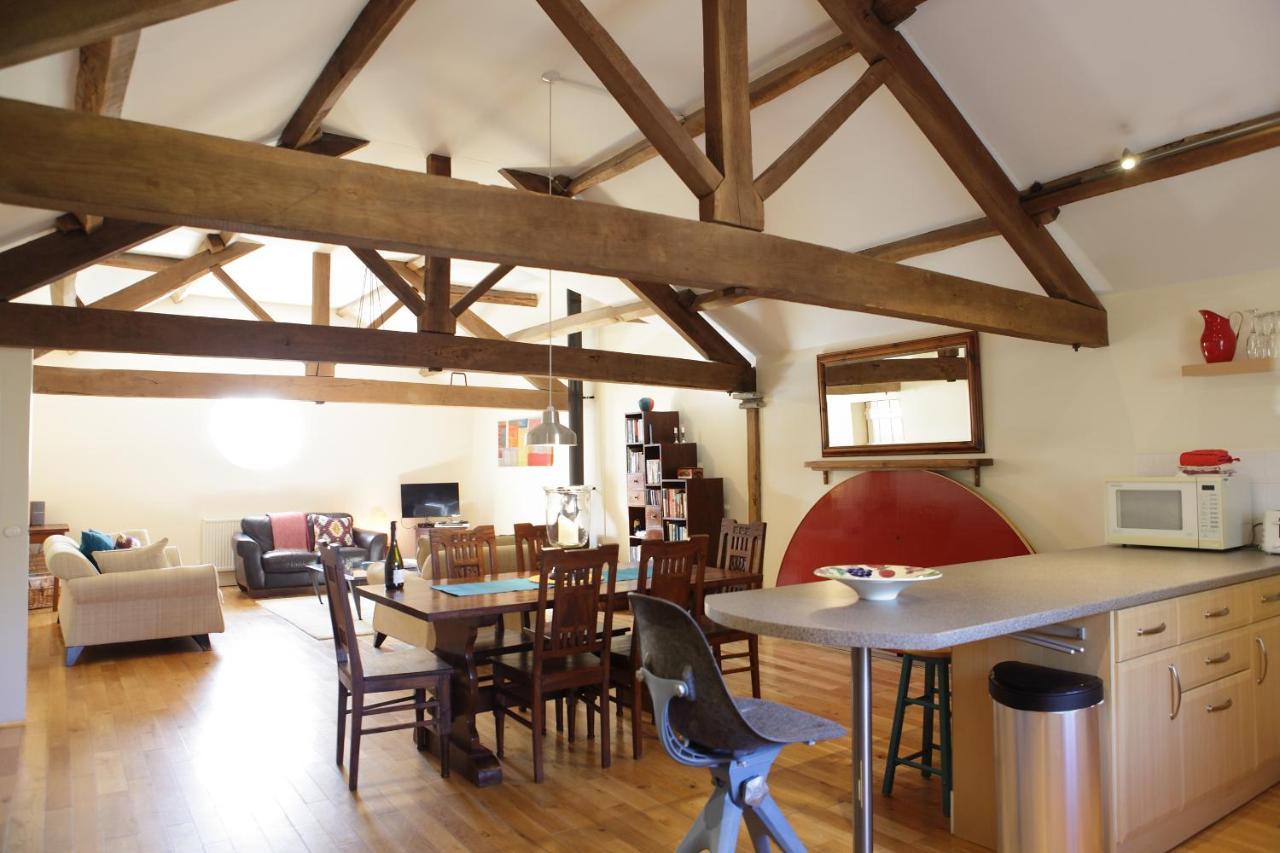 Glanhenwye Courtyard Cottages Glasbury Dış mekan fotoğraf