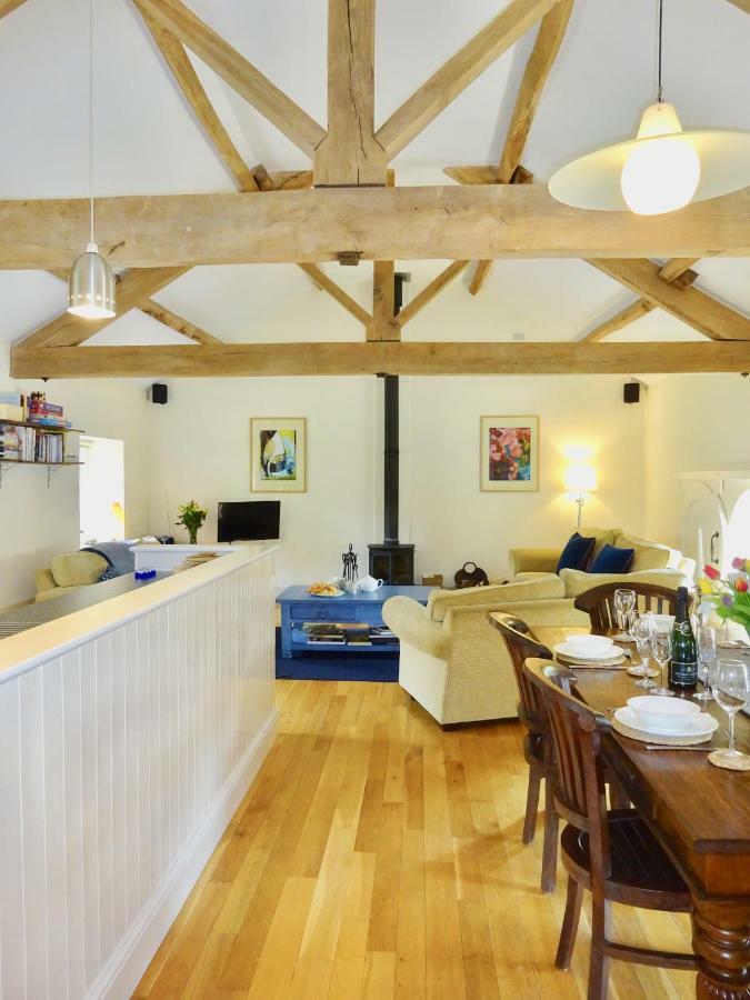 Glanhenwye Courtyard Cottages Glasbury Dış mekan fotoğraf